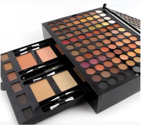 Coffret de Maquillage Ultime "GlamourKit"